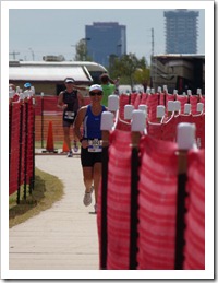 And here's Susan coming to the finish line... all smiles! A great day!!
