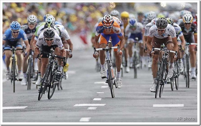 cav passing sanchez roche stage 18 ap photo